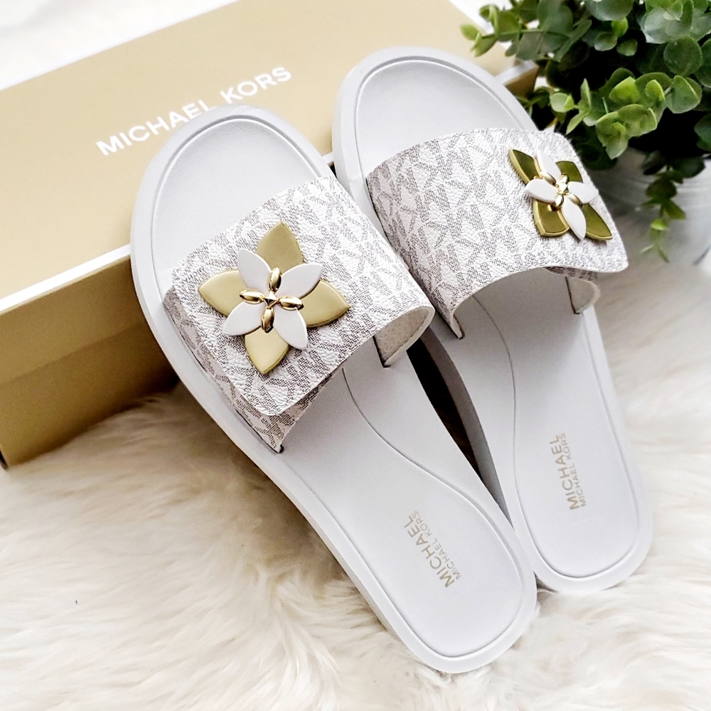Michael Kors Summer Slide Sandals - Picture 9 of 9